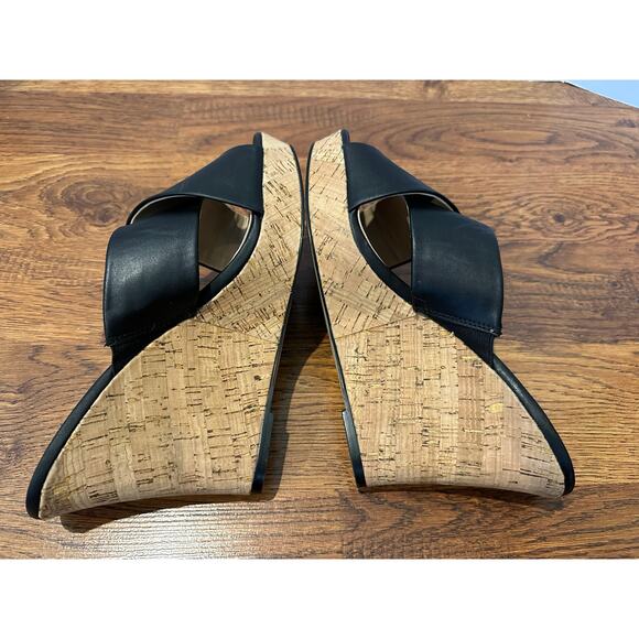 Charles by Charles David Latrice Faux Leather Wedge Sandals Black Women’s Sz 9 - Picture 6 of 9
